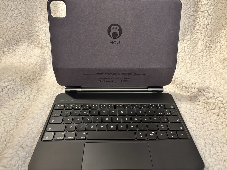 Capa com teclado para iPad Air e pro