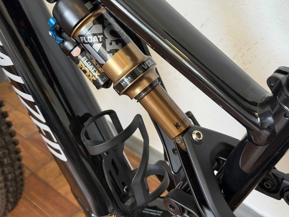 Specialized Turbo Levo apenas 25km. Garantia até julho de 2027