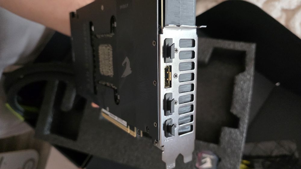 Karta graficzna RTX 5090 Gigabyte AORUS  Xtreme Waterforce AIO