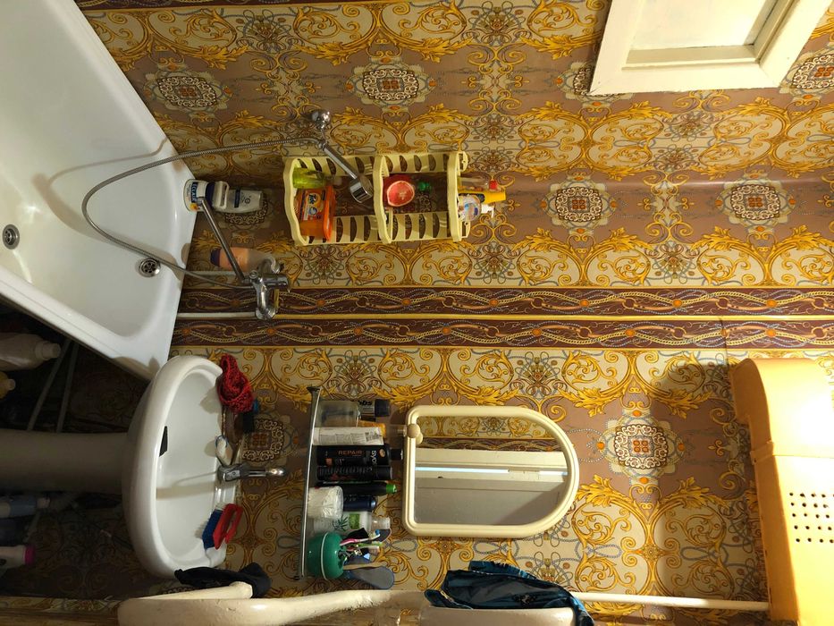 Продам 3 к.квартиру,в центрі міста,пр.Миру,20