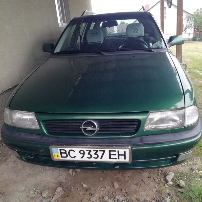 Продам опель астру 1997 р находу в доброму стані авс центр альний замок магнітола находу