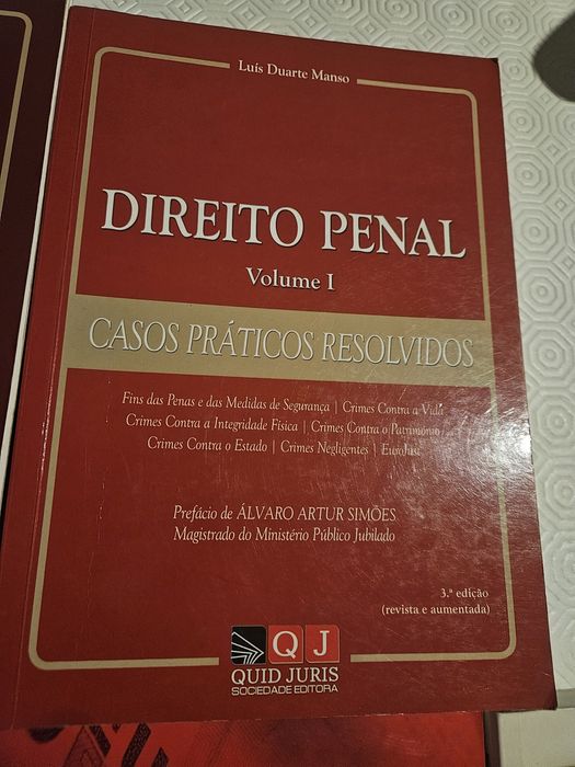 6 livros de Direito  casos práticos resolvidos