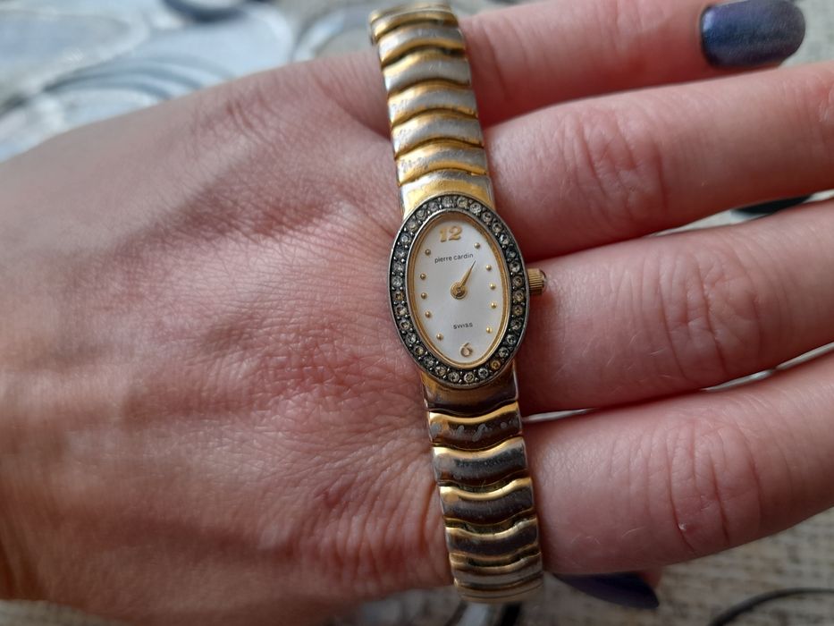 Продам часы pierre cardin swiss  б/у