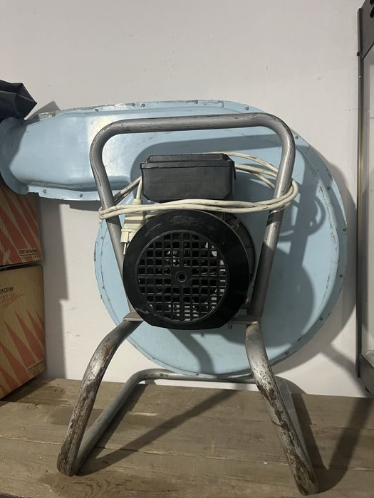 Вентилятор для надувних батутів, гірок, дуйчик.