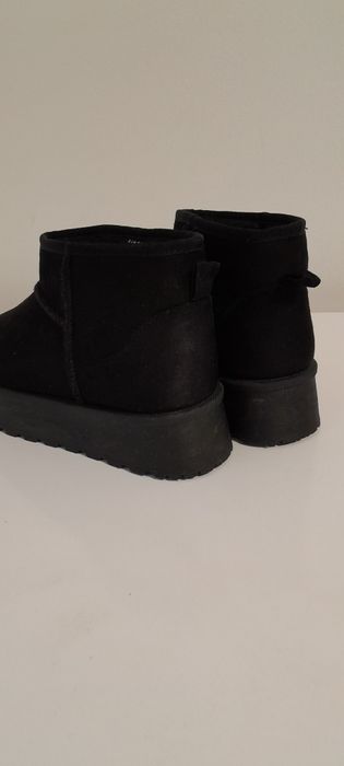 Уги sinsay чорні