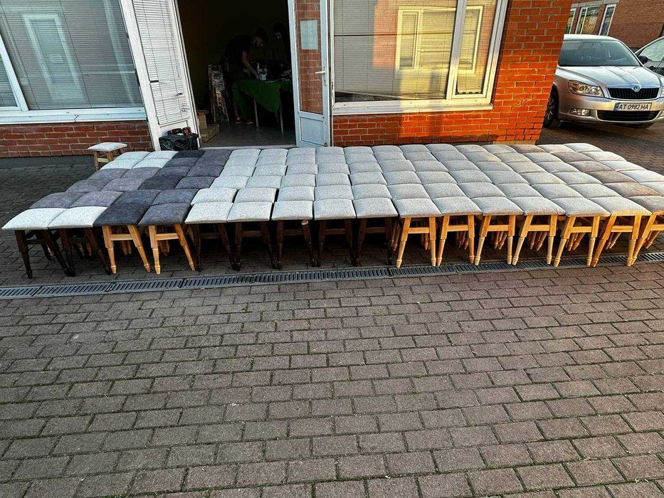 Табуретка , табуретки, стулья, cтільчики з масиву бук