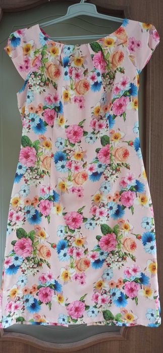 Плаття жіноче літнє.