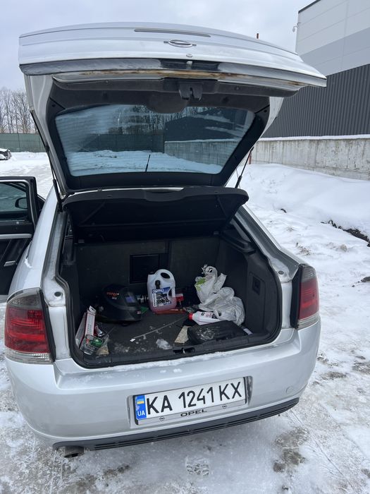 Продаю свій автомобіль Опель вектра С