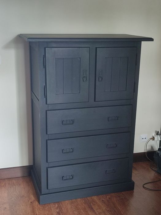 Conjunto móveis CERN (cómoda + mesas de cabeceira) - preto