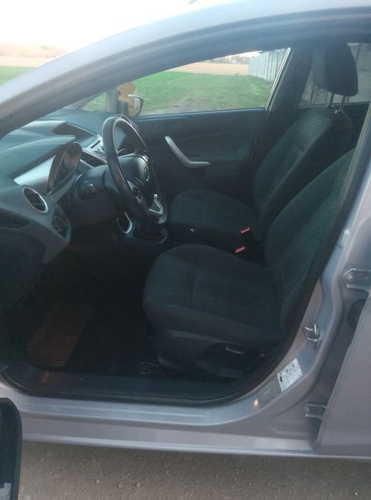 Ford Fiesta 1.6 tdci TYTANIUM Chromy 5 drzwi klimatronic