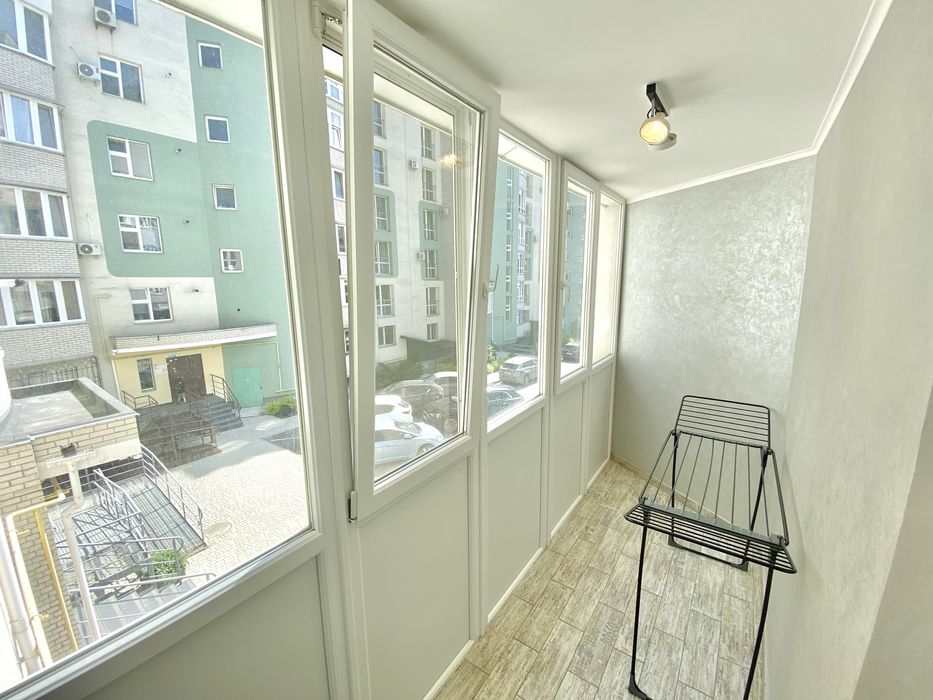 Найкраща трикімнатна квартира в центрі - Безключовий доступ!