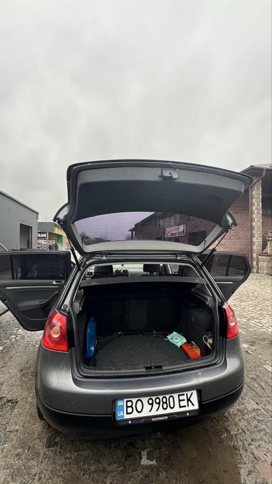 Volkswagen Golf 2005