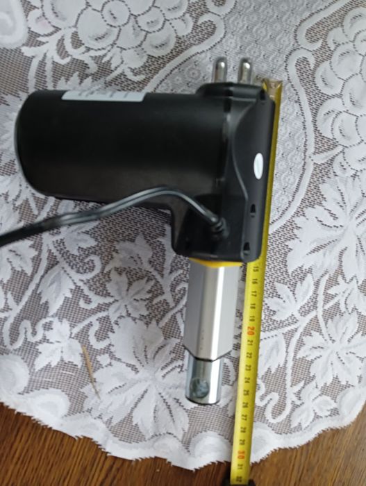 Siłownik podnośnik elektryczny o mocy tona