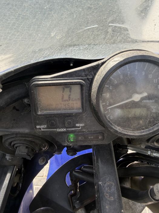 Yamaha r1 com carias doisas substituidas a menos de 100km