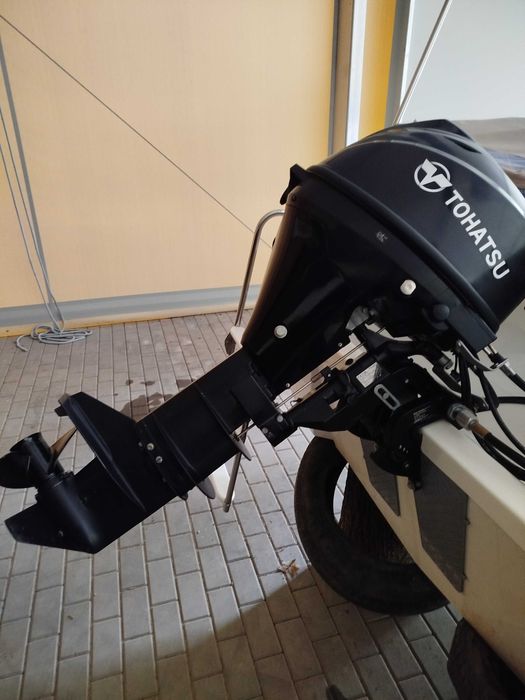 Łódź motorowa AM 490 z silnikiem Tohatsu 9,8