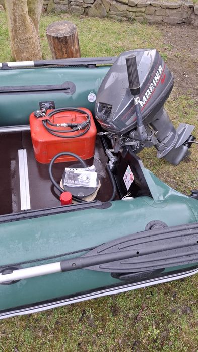 Ponton Bark BT-330SD z kilem + silnik Mariner 8 sprawny komplet.