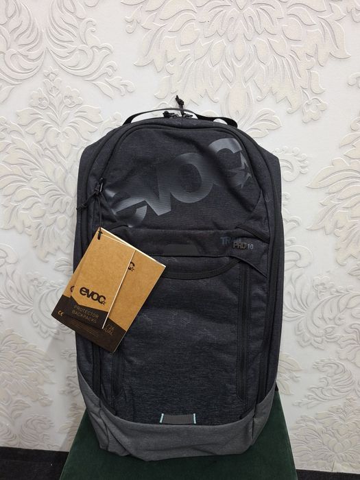 Plecak sportowy EVOC trail pro 10 unisex L/XL rowerowy