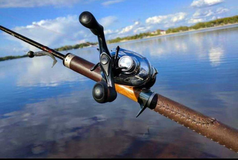 Спіннінг кастинговий Shimano lesath 240