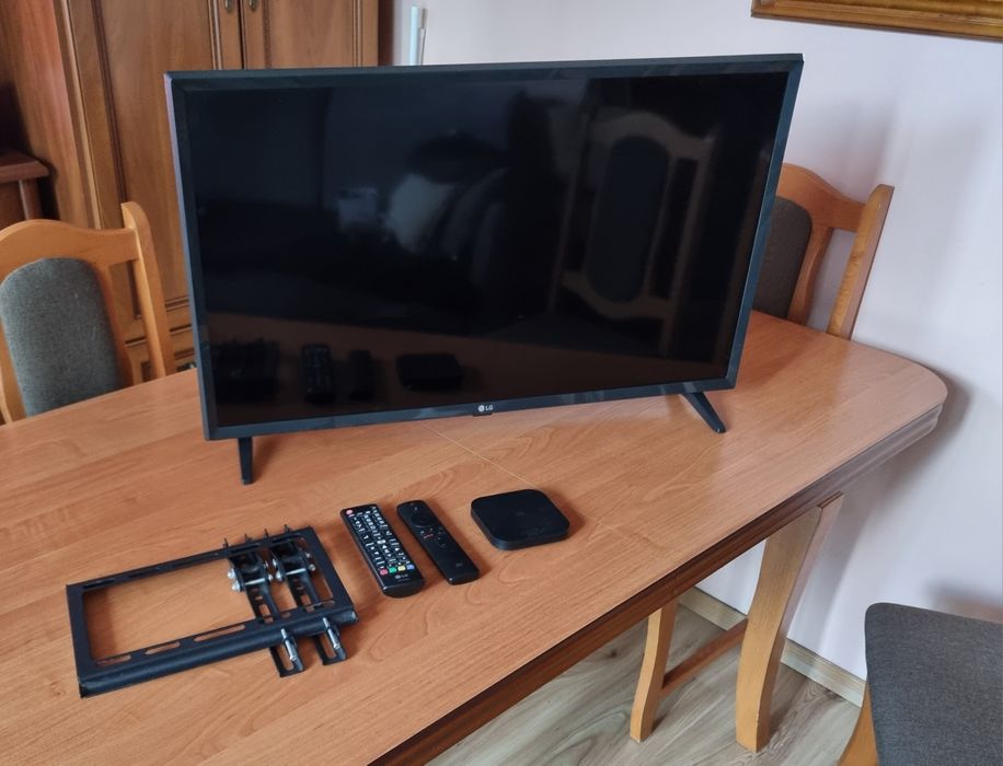 Telewizor LG 32LK510B + Mi Box