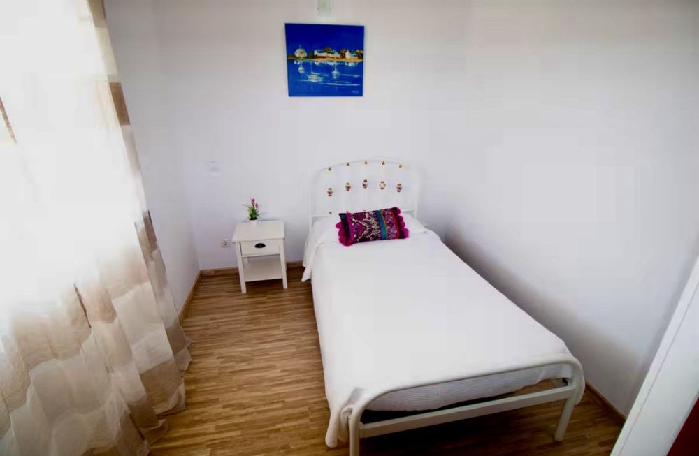 Casa V4 arrendamento ao ano