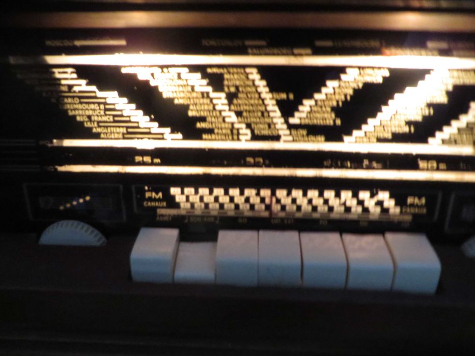 Rádio e Gira discos Philips