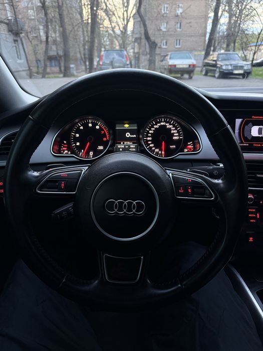 Audi A5 2012 VIN WAUZZZ8TXDA019555 фото оголошення 10 з 20