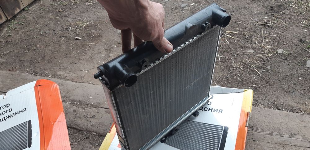 Радіатор охолодження ВАЗ 1111  Ока    Дорожня Карта