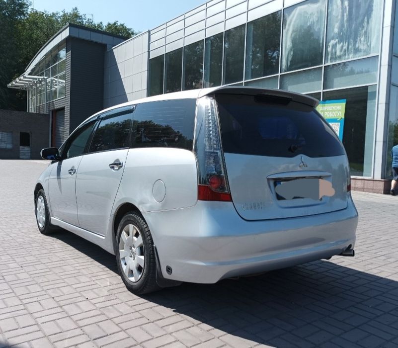 Mitsubishi grandis 7мест