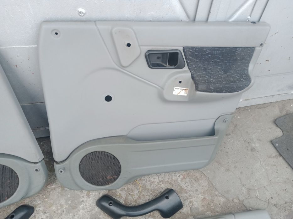 Дверные карты на УАЗ патриот