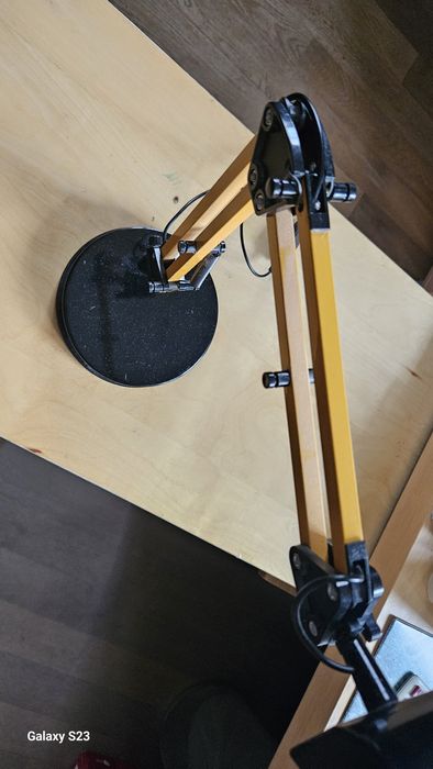 Lampka biurkowa dla chlopca