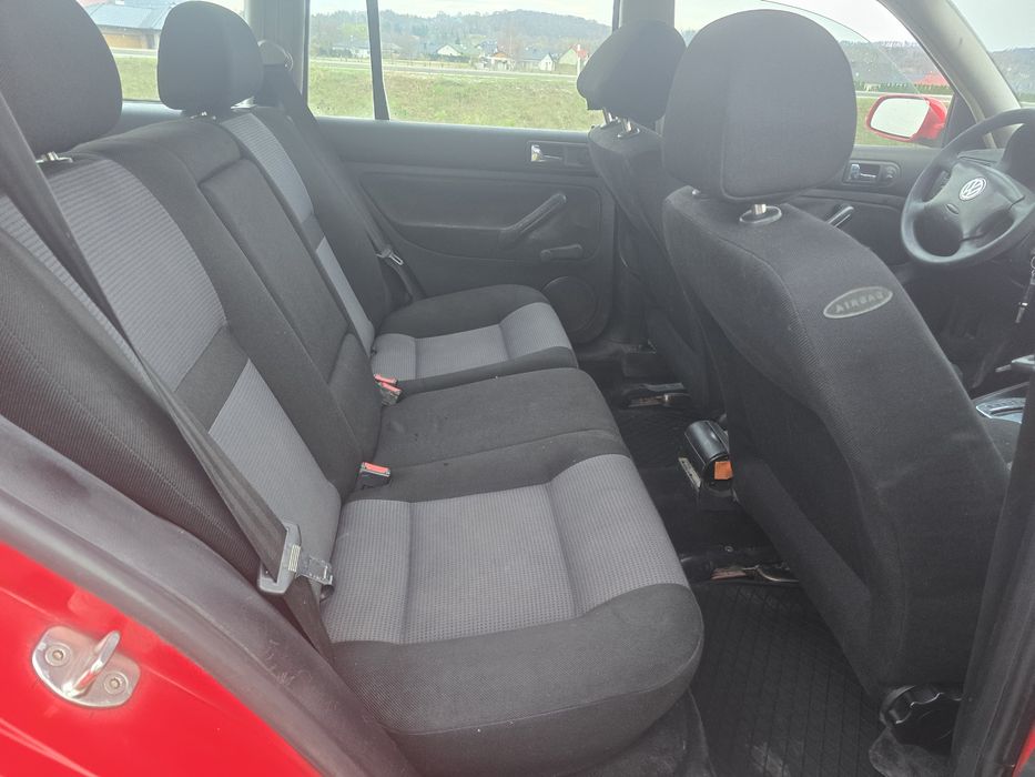 Volkswagen Golf IV 1.6 benzyna automat 2001 - 5900zł