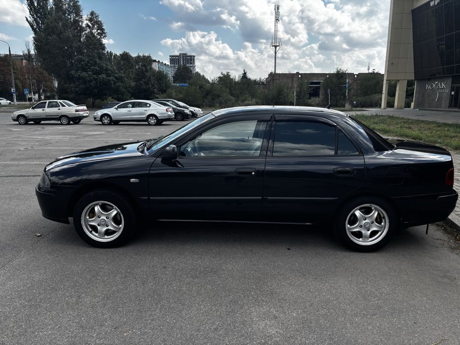 Продам авто Міцубісі Карізма 2003 року