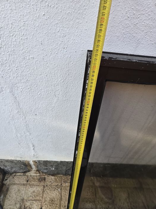 Janela aluminio castanho de correr 123 cm largura x  113 cm altura.