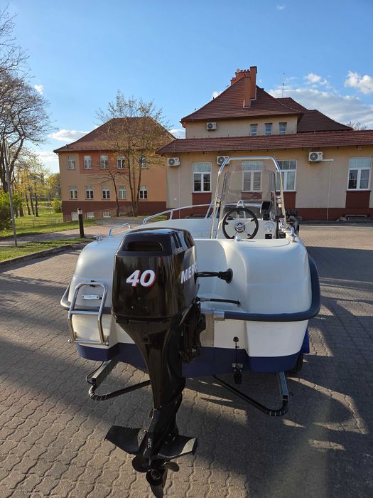 Łódź wędkarsko rekreacyjna