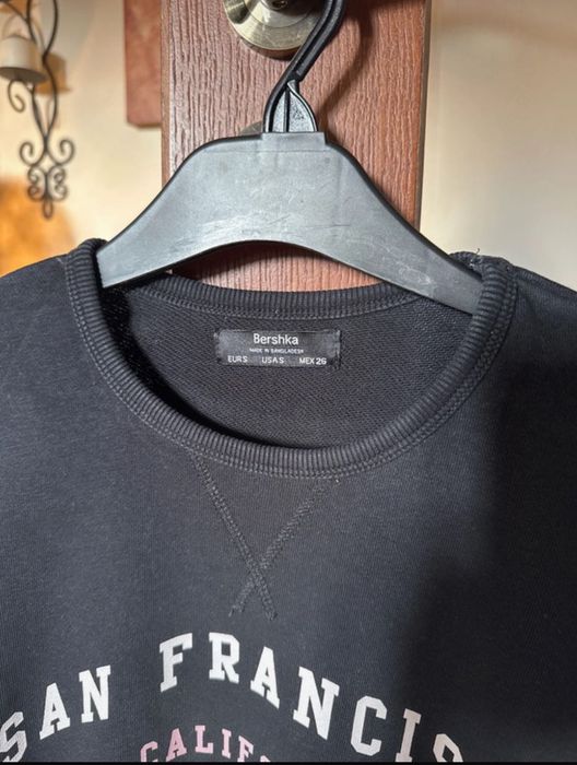 Bluza czarna rozmiar S Bershka