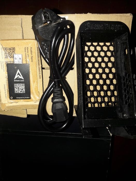 Bitaxe gamma 601 solo майнер BTC.