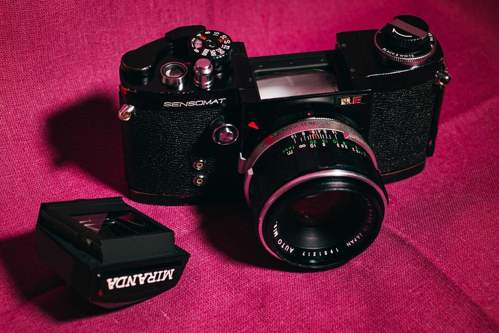 Miranda Sensomat RE + 50mm f/1.8 + 135mm f/2.8 + адаптер м42 + плівка