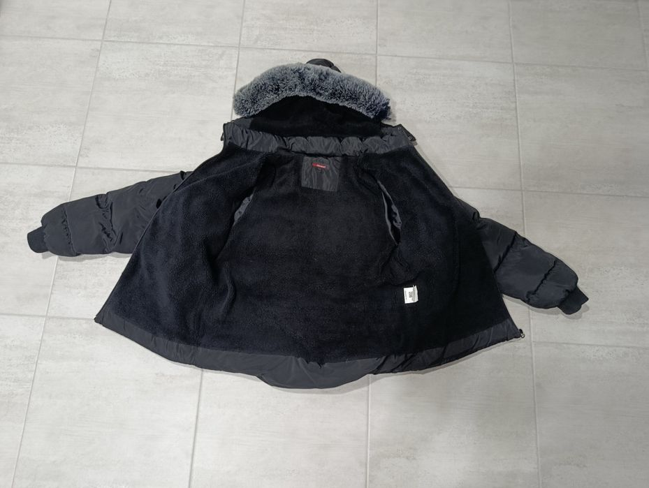 Продам зимову куртку PRADA