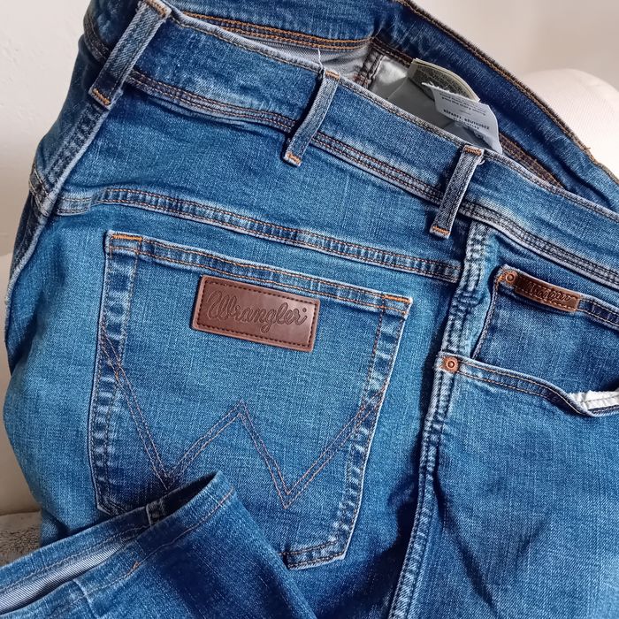 Spodnie Wrangler W 40 L32 Texas dzins