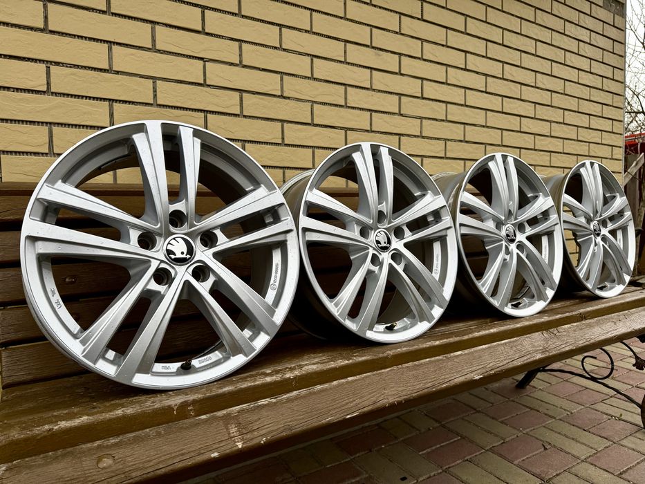 Диски R17 5.112 ET40 цо 57.1 гольф пассат сіат тігуан шкода а5 а7