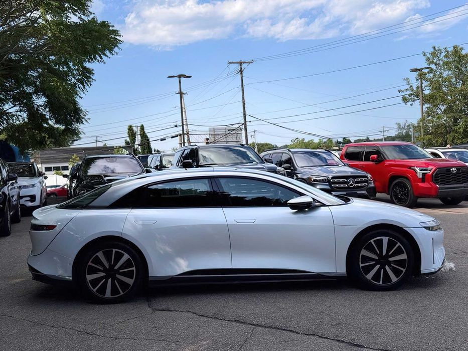 Lucid Air Grand Touring      2022
