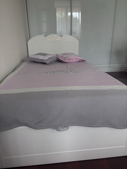 Łóżko młodzieżowe Bianko Fiori Meblik