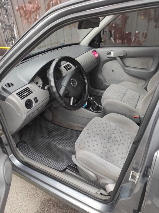 Volkswagen Pointer