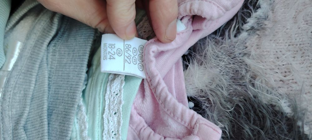 Ubranka dziewczynka 92