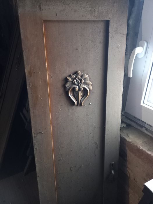 Witam ,na sprzedaż  mam stare meble ,stan jak na zdjeciach