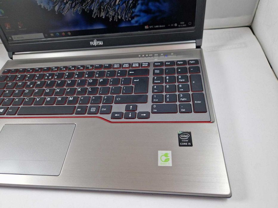 Laptop Fujitsu Siemes Lifebook E754 i5/500GB/16GB zasilacz