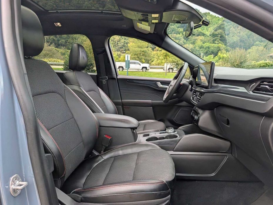 Ford Escape ST-Line      2024