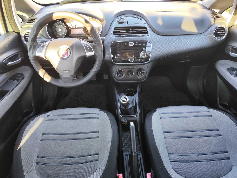 Fiat Punto Evo 1.4 16v Caixa de 6 vel. - 2010