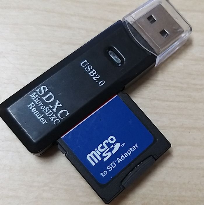 USB Flash Drive for 2 SD Cards64751690251778123