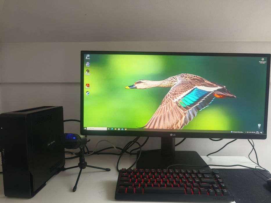 Komputer mini ITX  (Small Form Factor)